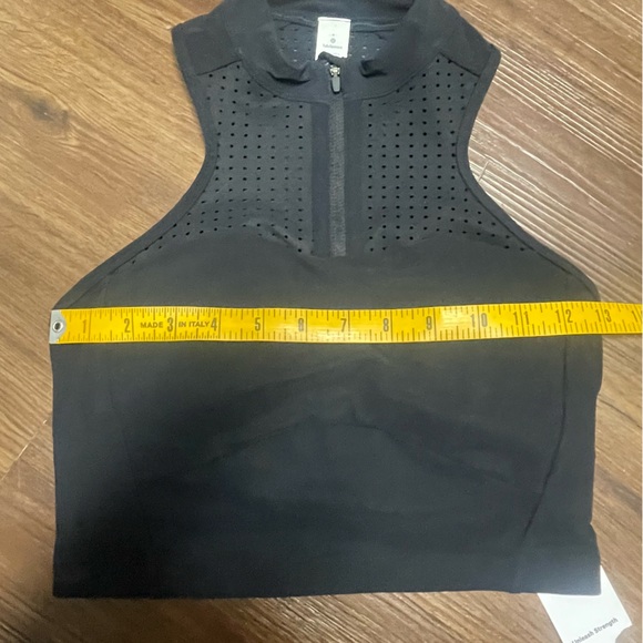 NWT Lululemon size 6 Unleash Strength Bra Medium Support Black Zip Up Perforated - Picture 12 of 16